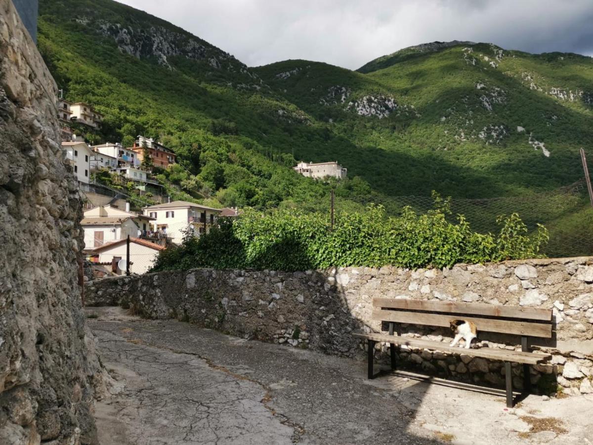 Il Torrione Villa Poggio Bustone Buitenkant foto