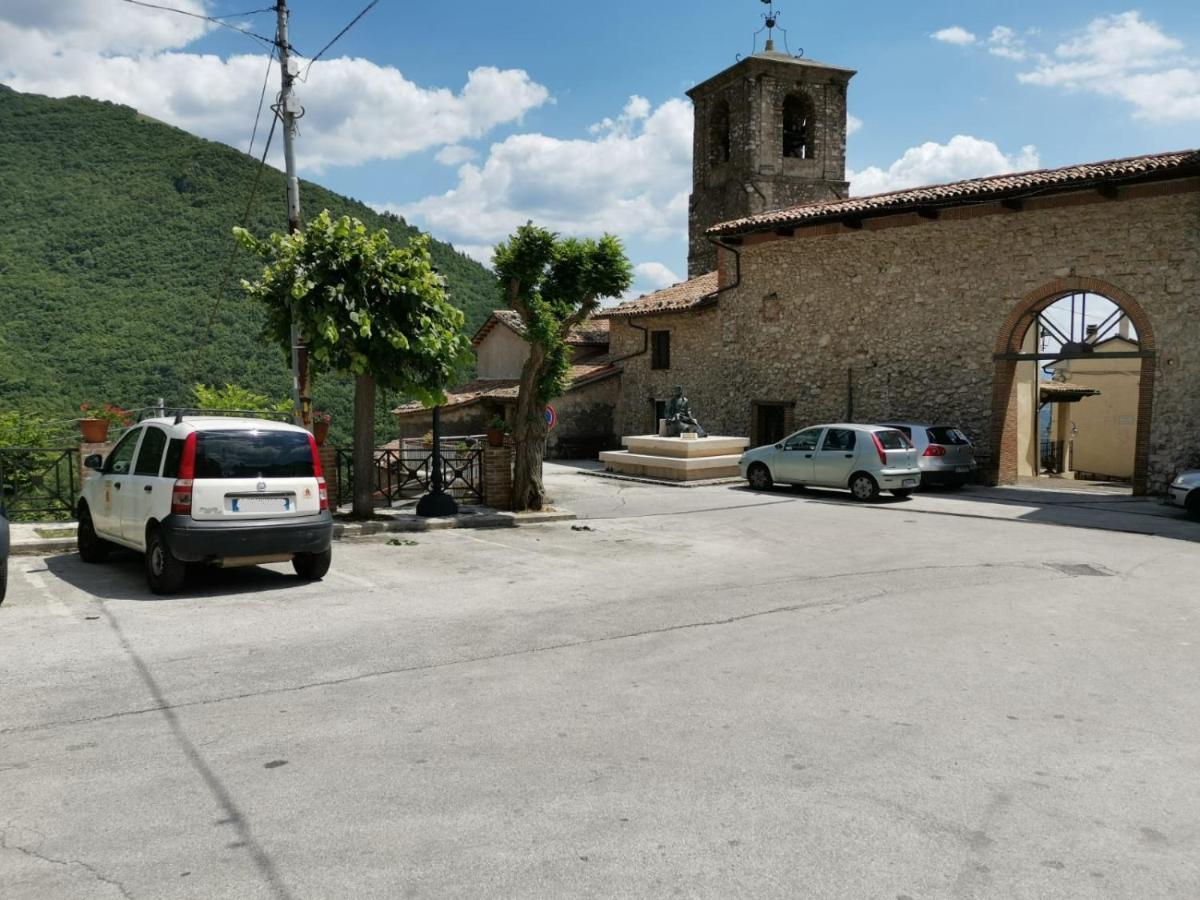 Il Torrione Villa Poggio Bustone Buitenkant foto