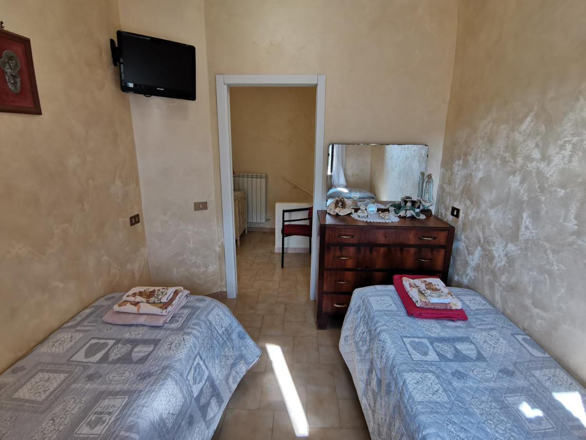 Il Torrione Villa Poggio Bustone Buitenkant foto