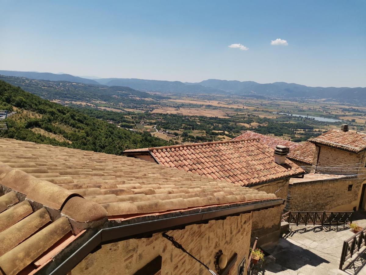 Il Torrione Villa Poggio Bustone Buitenkant foto