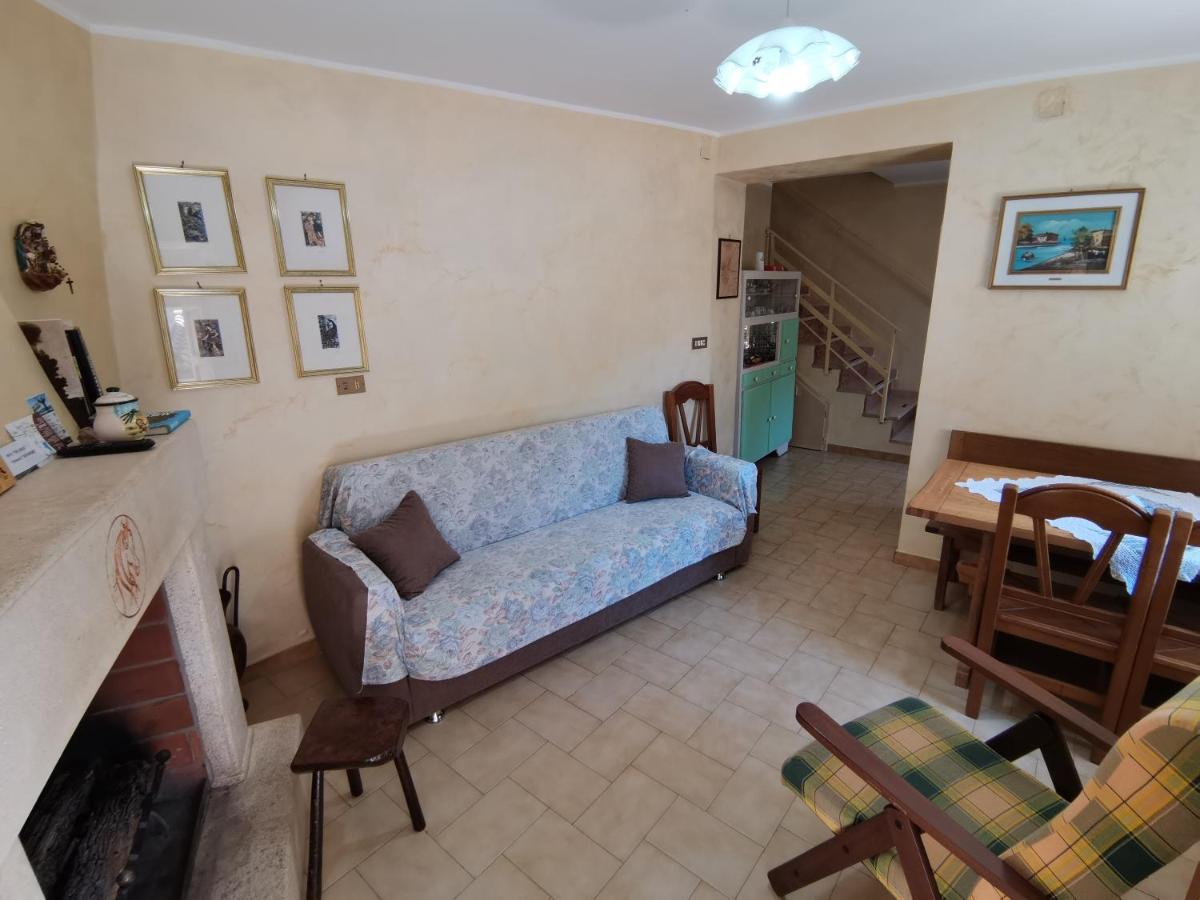 Il Torrione Villa Poggio Bustone Buitenkant foto